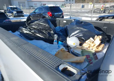 2002 Ford F-150 Xl/Xlt из США, поврежденный, VIN 1FTRF172X2NA00368